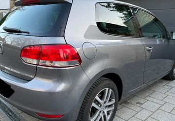 VW Golf 97.500 km 5.900 &euro; München 81243