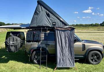 Land Rover Defender 25.000 km 106.663 &euro; München 80788