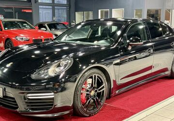 Porsche Panamera 122.000 km 36.990 &euro; Unterschleißheim 85716