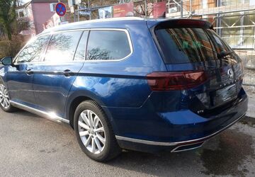 VW Passat Variant 43.000 km 23.500 &euro; München 80937