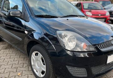 Ford Fiesta 100.000 km 2.990 &euro; München 81825