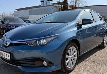 Toyota Auris 82.500 km 12.800 &euro; München 80807