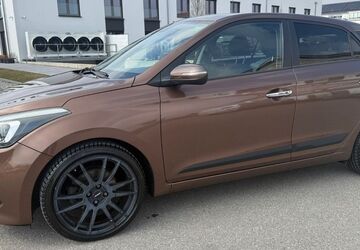 Hyundai i20 73.000 km 8.290 &euro; Wolfratshausen 82515