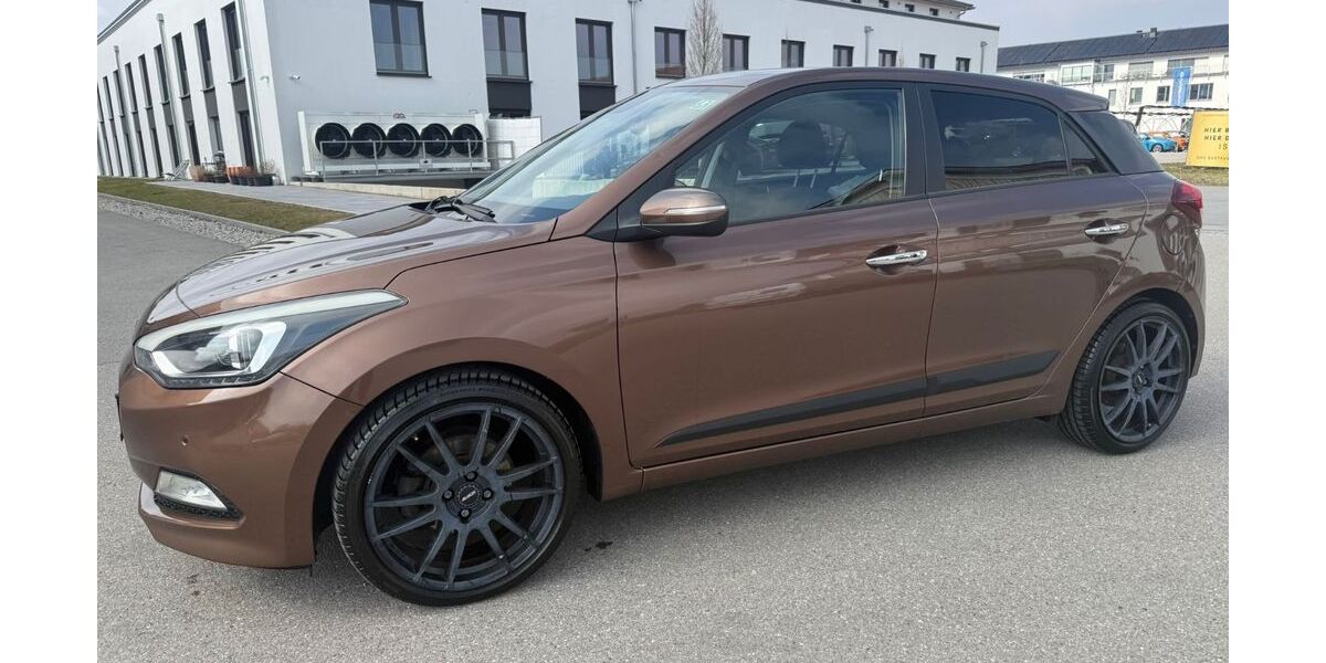 Hyundai i20 73.000 km 8.590 &euro; Wolfratshausen 82515