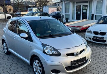 Toyota Aygo (X) 125.000 km 6.590 &euro; Dachau 85221