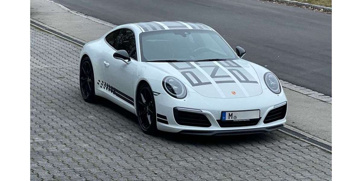 Porsche 991 13.800 km 124.500 &euro; Gruenwald 82031