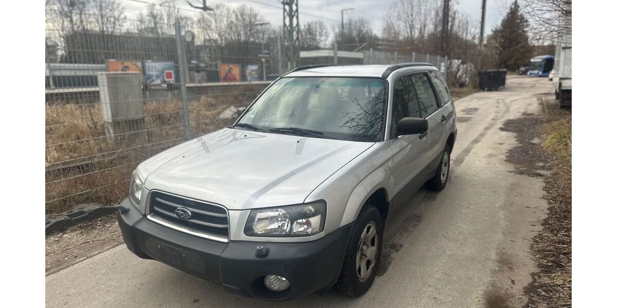 Subaru Forester 221.806 km 1.390 &euro; München 81929