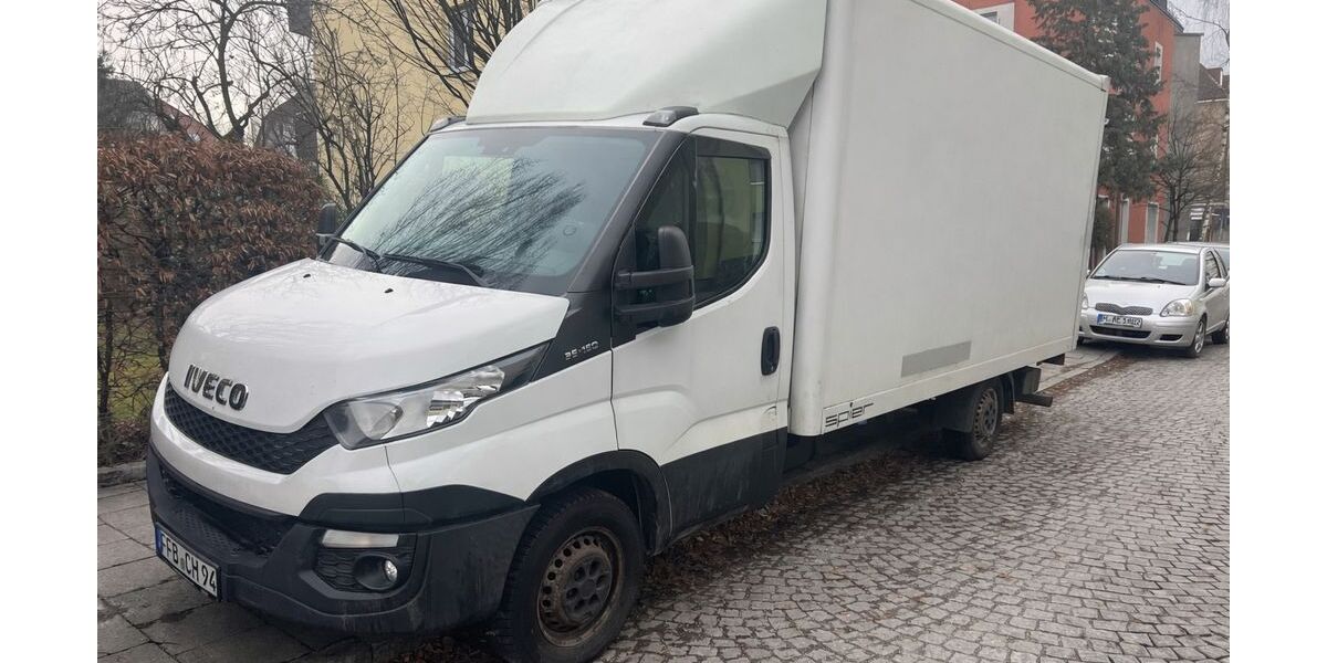 IVECO Andere 261.000 km 15.000 &euro; München 80809