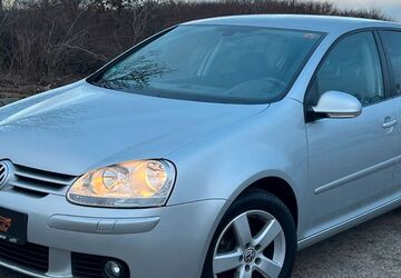 VW Golf 54.000 km 5.990 &euro; München 81243
