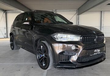 BMW X5 157.000 km 31.899 &euro; München 81249