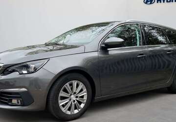 Peugeot 308 73.000 km 12.990 &euro; München 81825