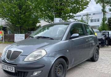 Lancia Ypsilon 192.600 km 2.400 &euro; Riemerling 85521