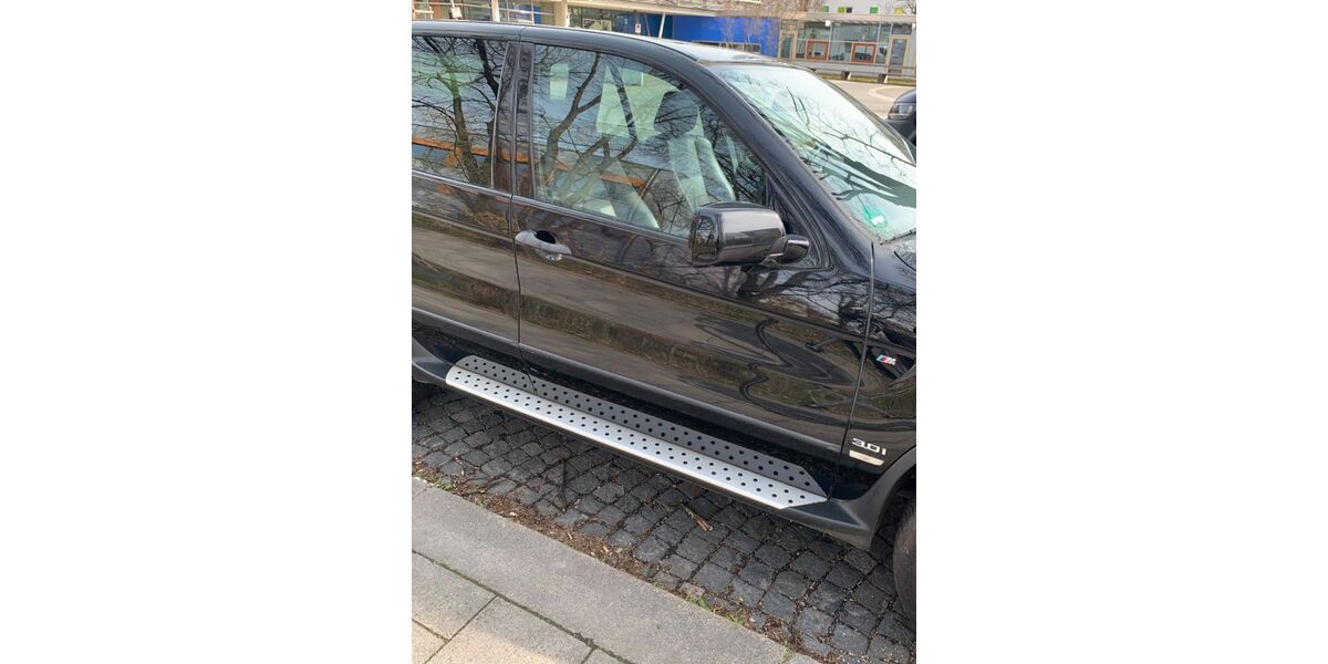 BMW X5 320.000 km 4.000 &euro; München 81243