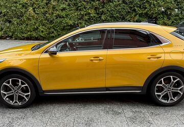 Kia XCeed 57.000 km 18.980 &euro; München 81827