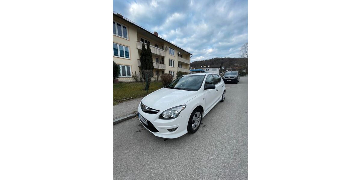 Hyundai i30 58.320 km 5.099 &euro; München 81547
