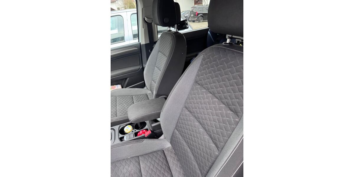 VW Touran 132.000 km 16.500 &euro; Poing 85585