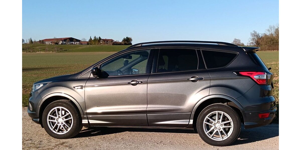 Ford Kuga 103.000 km 15.690 &euro; Zorneding 85604