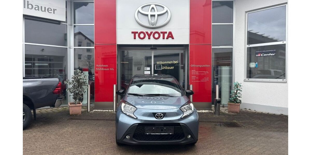 Toyota Aygo (X) 5.350 km 15.990 &euro; Neufarn 85646