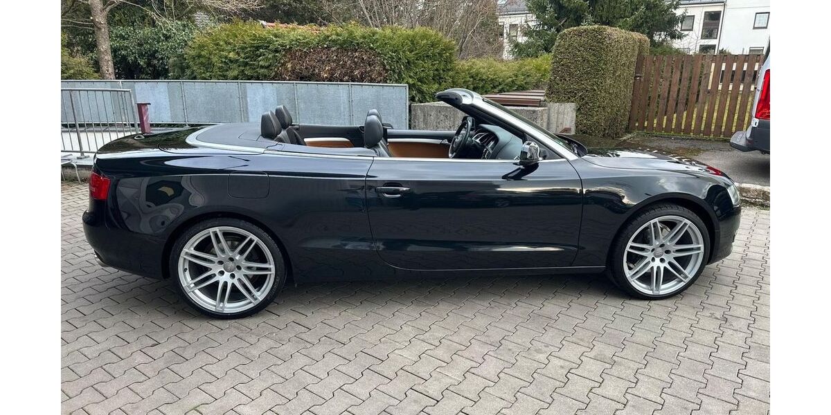Audi A5 151.000 km 18.100 &euro; München 81925