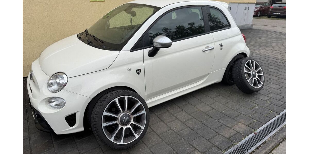 Abarth 595 Turismo 55.120 km 15.990 &euro; Ottobrunn bei München 85521