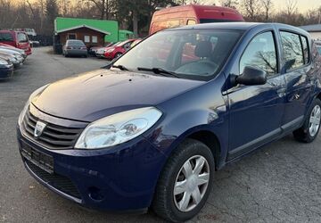 Dacia Sandero 188.000 km 2.390 &euro; Fürstenfeldbruck 82256