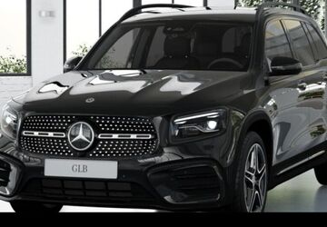 Mercedes-Benz GLB 200 9.900 km 46.900 &euro; München 80636