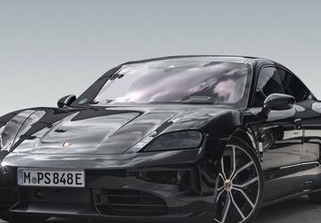 Porsche Taycan 9.900 km 142.970 &euro; München 81477