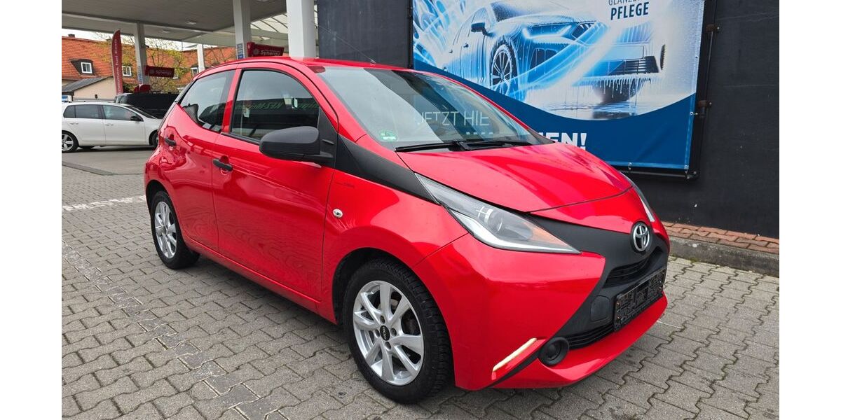 Toyota Aygo (X) 119.000 km 5.500 &euro; Garching 85748