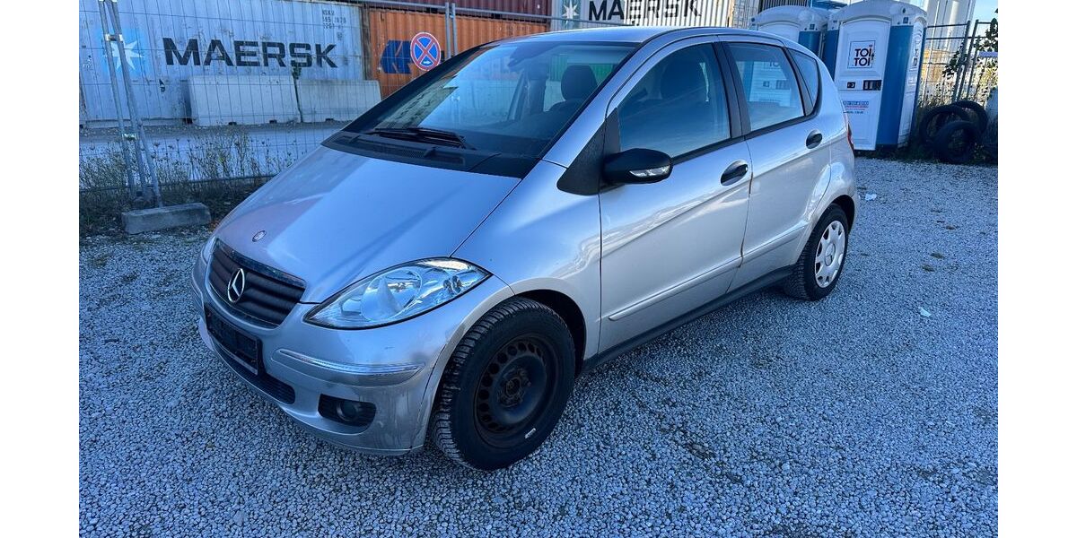 Mercedes-Benz A 180 207.000 km 1.250 &euro; München 81827