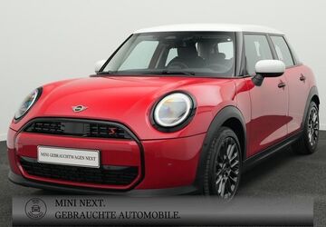 Mini Cooper S 8.617 km 30.182 &euro; München 80939