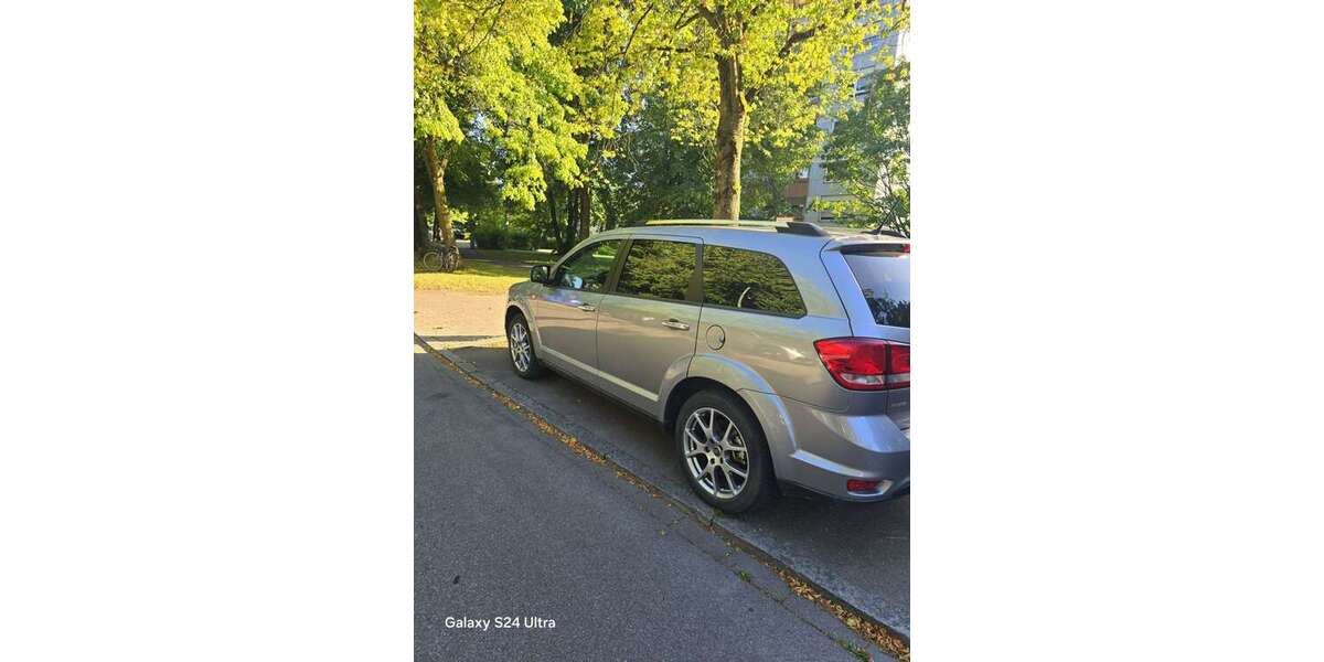 Fiat Freemont 136.000 km 11.950 &euro; Germering 82110