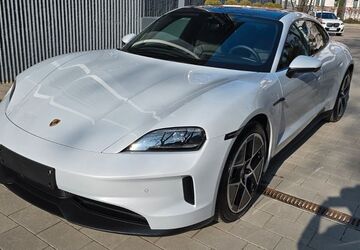 Porsche Taycan 7.000 km 87.999 &euro; München 80689