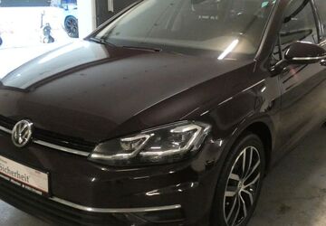 VW Golf 137.300 km 12.999 &euro; München 81825