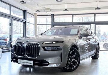 BMW 740 114.636 km 69.899 &euro; München 81825