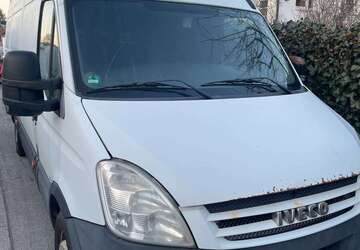 IVECO Daily 346.500 km 3.900 &euro; Unterhaching 82008
