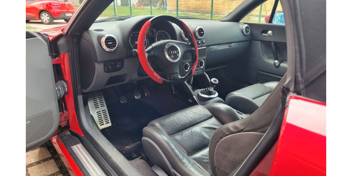 Audi TT 133.000 km 6.000 &euro; Feldkirchen 85622