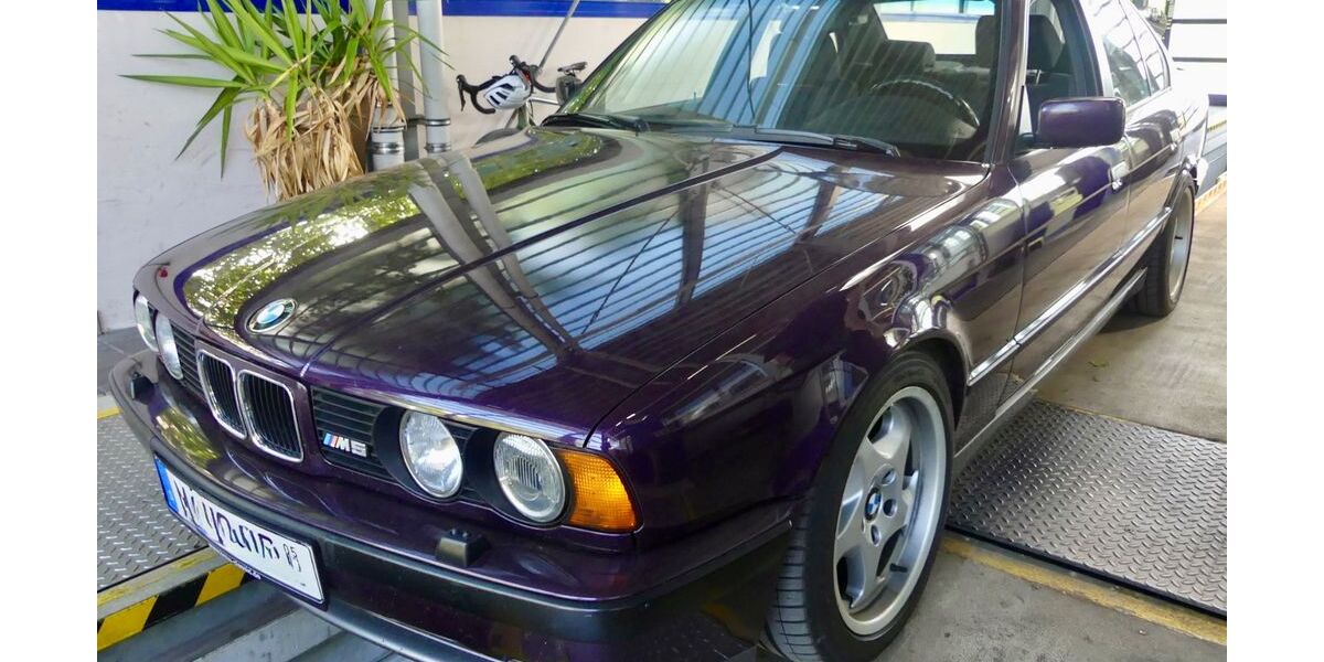 BMW M5 55.225 km 42.250 &euro; Taufkirchen 82024