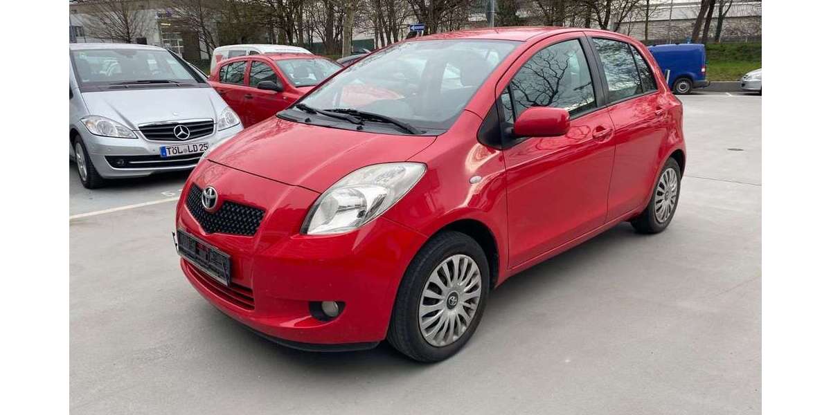 Toyota Yaris 165.000 km 2.000 &euro; München 80809