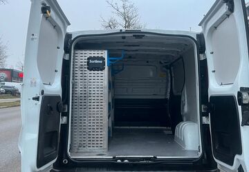 Opel Vivaro 58.607 km 16.990 &euro; München 81825