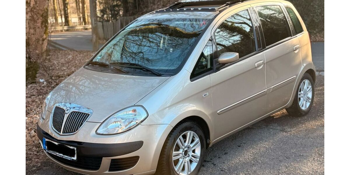 Lancia MUSA 119.000 km 3.999 &euro; München 81829