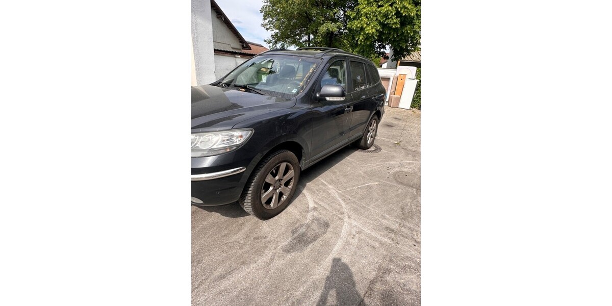 Hyundai Santa Fe 389.563 km 1.900 &euro; Putzbrunn 85640