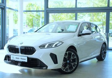 BMW 120 4.400 km 29.799 &euro; München 81825