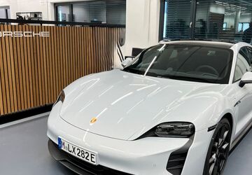 Porsche Taycan 37.500 km 77.800 &euro; München 80469