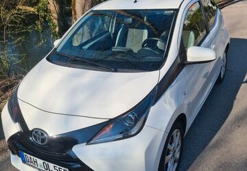 Toyota Aygo (X) 58.500 km 7.700 &euro; Dachau 85221