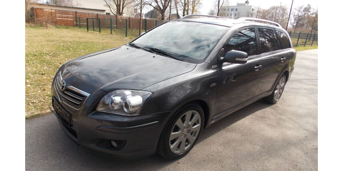 Toyota Avensis 156.000 km 4.700 &euro; Unterschleissheim 85716
