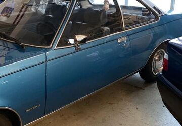 Opel Rekord 122.000 km 12.600 &euro; Eichenau 82223