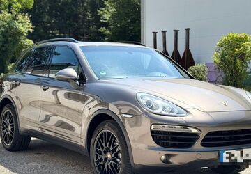 Porsche Cayenne 198.000 km 10.600 &euro; München 81549