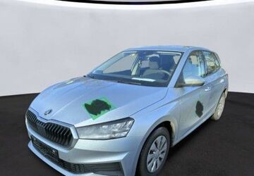 Skoda Fabia 75.520 km 14.440 &euro; München 80686