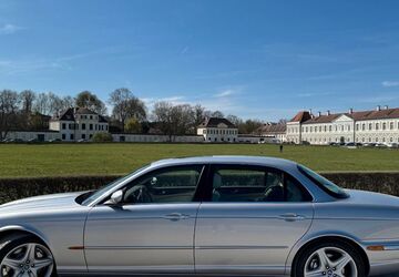 Jaguar XJR 75.000 km 22.999 &euro; München 81541