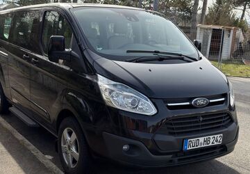 Ford Tourneo Custom 84.000 km 22.999 &euro; Fürstenfeldbruck 82256